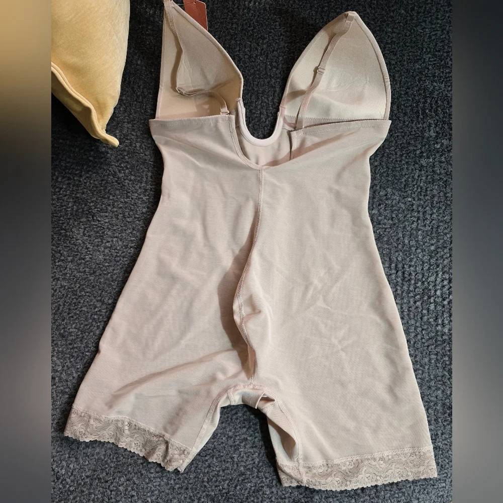 FeelinGirl Shapewear for Women With Tummy Control Built In Bra With U Plunge NWT - Picture 2 of 12
